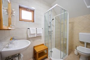 Ekohotel Koroš Bathroom
